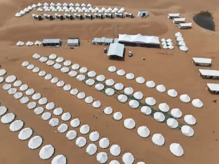 China Satellite Chenshahai Desert Campground Отели рядом с достопримечательностью «Desert Escalator»