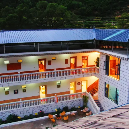Nuoyangcang Homestay