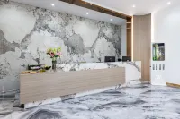 Boya Guanlan Hotel (Lincang Washan Fengcheng Yulong Lake Park Branch)