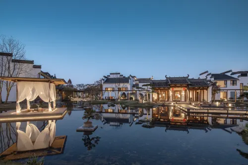 Huangshan Misty Rain Resort Hotel Hotels in She County