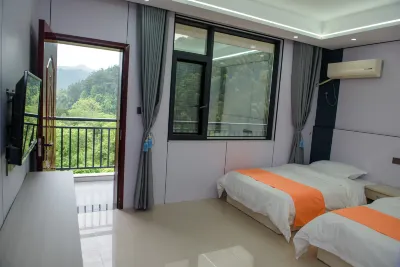 Pingxi Farmhouse