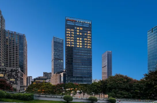 成都東大路地鐵站希爾頓歡朋飯店