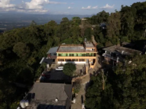 Sunrise Mountain House Homestay Hotels near Jingmai Golden Tower