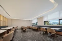 Dali Erhai Lake Wyndham Garden Hotel