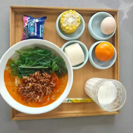 Zhiziluo Hostel · Nostalgic Themed Homestay