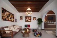 Xinyuan Alley · Yin Homestay