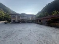 Tengfei Homestay (Dajian Valley Scenic Area) Hotels in Taibai County