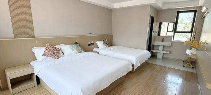 Yifeng Yushe Homestay (Liuxing Street) Hotéis em Gulja