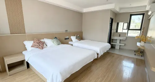 Yifeng Yushe Homestay (Liuxing Street) - parking