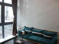 珠海红窗花度假公寓 - 投影复式房