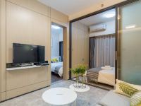 深圳希尔悦公寓 - 北欧清新两室一厅套房