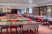 Pullman Paris la Défense Hotel a Courbevoie