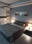 Jinjiang Baolong Plaza B&B