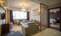 Huadong Hotel