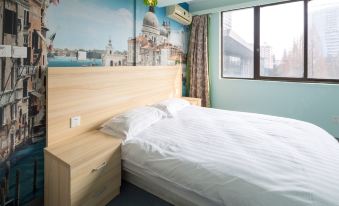 Tongzhou Holiday Hotel (Shanghai Wujiaochang Fudan University)