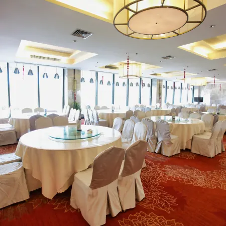 Guifeng Hotel Zhenfeng
