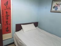 宏利旅馆(大连商城花园街店) - 温馨舒适大床房（无窗）