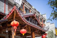 zhangjiajie huashuowuling Inn Hotels near Chapan Tower