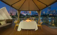 Beautiful Coast Yanshe River View B&B (Guiyang Jiaxiulou Qingyun Market Store) - pet friendly