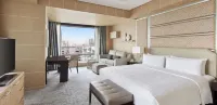 Shangri-La The Fort, Manila Hotels in Taguig