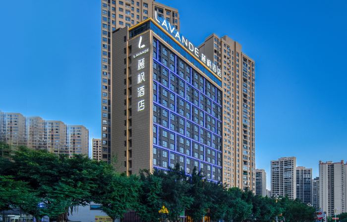 Lavande Hotel (Xingyi Jushan Avenue Malinghe Canyon Shop)