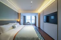 TILL BRIGHT HOTEL (Wanda Plaza store of Huaihua High Speed Railway South Station)