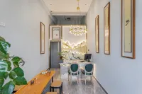 Xitingge Intelligent Cinema Hotel (Xindu Longcheng Branch)