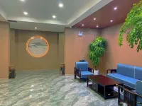 Yunshang Hotel (Fangcheng Zhangqian Avenue Branch)