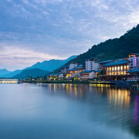 BJG Swan Lake Hot Spring Hotel