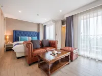 Sonia residence Hotels near ALANGKARN