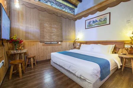 Yingde 25℃ Shizhu Homestay (Yingxi Fenglin Corridor Branch) Отели рядом с достопримечательностью «The Fenglin (Rock Forest) Jiuchongtian (“Ninth Heaven”) Scenic Area»