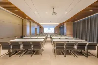 Atour Hotel, Baoyu Plaza, North Changjiang Road, Kunshan