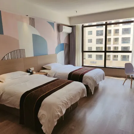 Kaixin.Xincheng Holiday Hotel