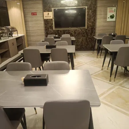 Baimei Hotel (Maoming High-speed Railway Station North Square)