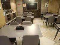 Baimei Hotel (Maoming High-speed Railway Station North Square) - breakfast
