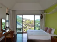 Patravana Resort Hotels near Gran Monte Vineyard