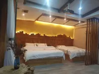 Wolong Inn - 2-Star
