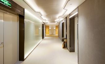 Vyluk Hotel(Nanning Guangxi University Subway Station& Zoo Branch)