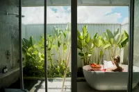 Lloyd's Inn Bali - Romantic