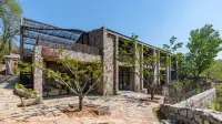 Floral · Ji'nan Nanshan Jizhao House Hotels in Jinan