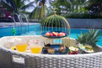 Shawanli Sunset Riverview Hotel (Xishuangbanna Jinghong Gaozhuang Starlight Night Market)