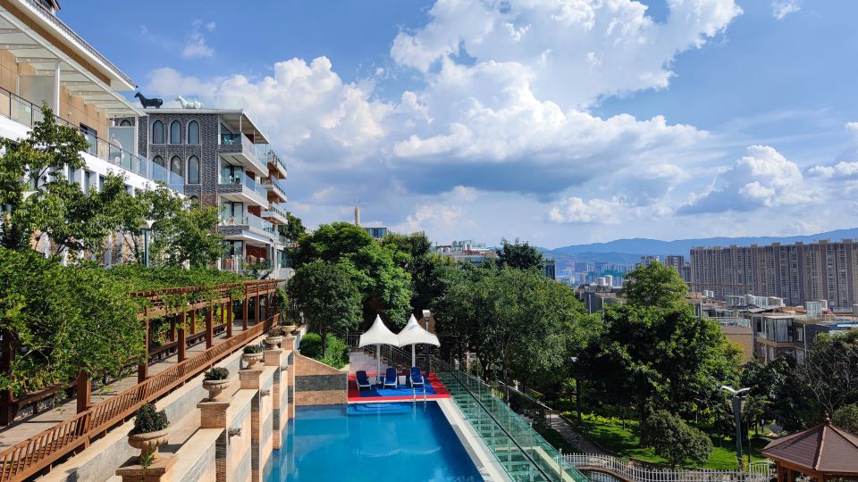 Dali Golden Coast Hotel