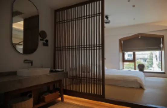 Floral Lux Hotel · fan Dust Home New Song Dynasty Luxury and Hidden Designer Guesthouse