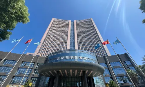 진화 풀먼 호텔