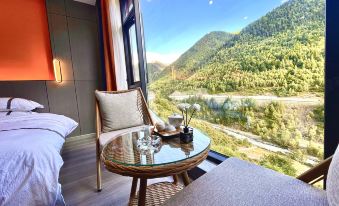 Shaorui Intelligent Hotel