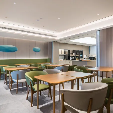JI Hotel (Anshan Haicheng Railway Station)