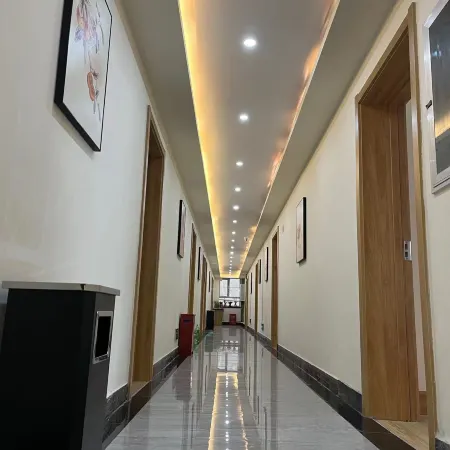 Wushan Yunding Business Hotel