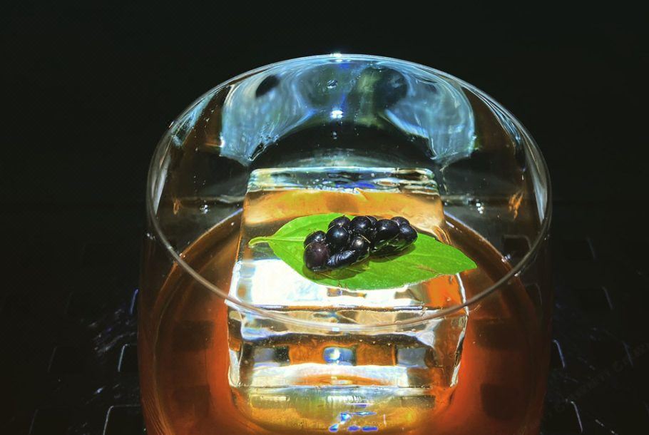 [듀지 스위트 아테네의 실내 수영장 이미지]