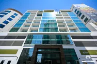 Springfield Suites Hotels near Bahrain Fort