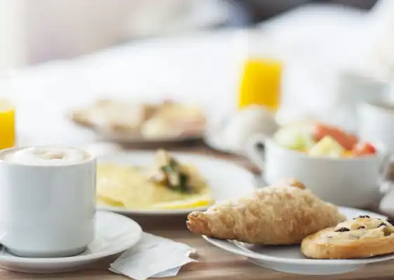 Hotel Dengan Breakfast